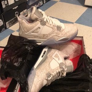 Air Jordan’s 4 retro
